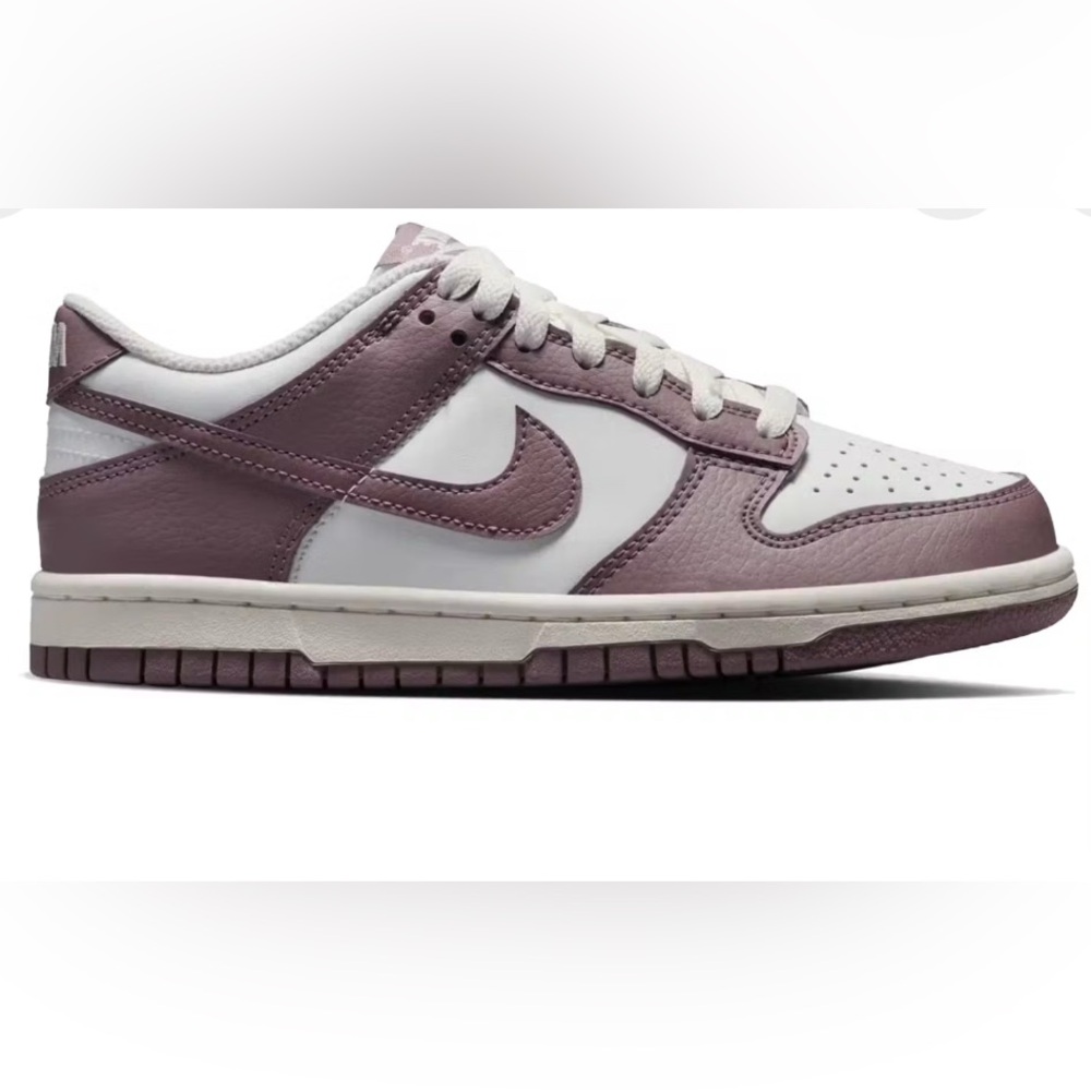 Women’s Nike Dunk Low Taupe Grey
